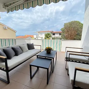 Jandom Apartment Malinska